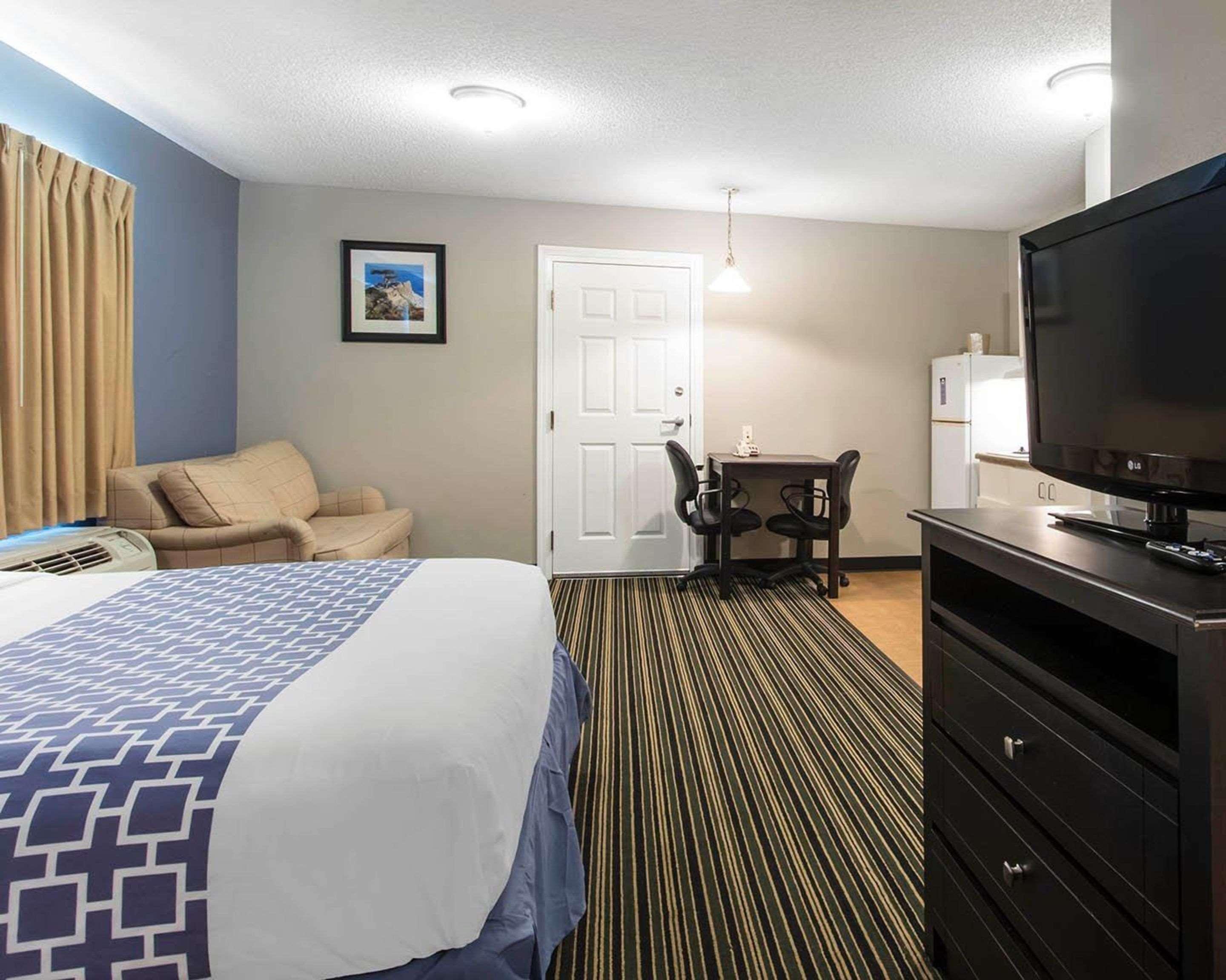 Suburban Extended Stay Hotel Naval Base Area Warrington Exteriör bild
