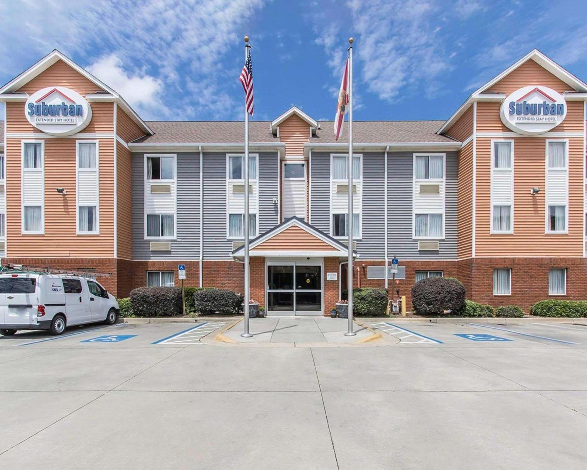 Suburban Extended Stay Hotel Naval Base Area Warrington Exteriör bild