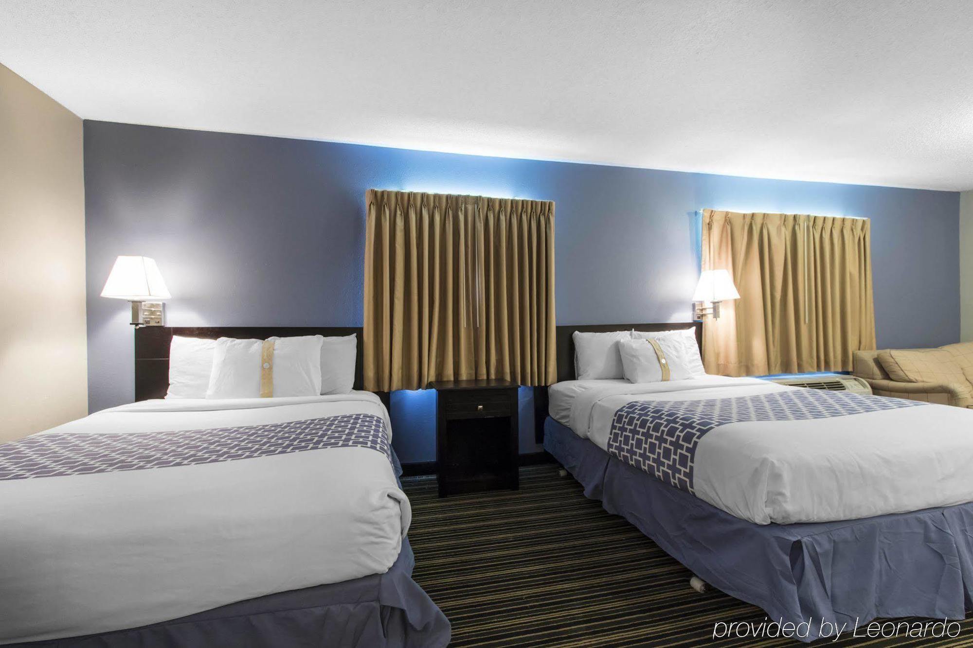 Suburban Extended Stay Hotel Naval Base Area Warrington Exteriör bild