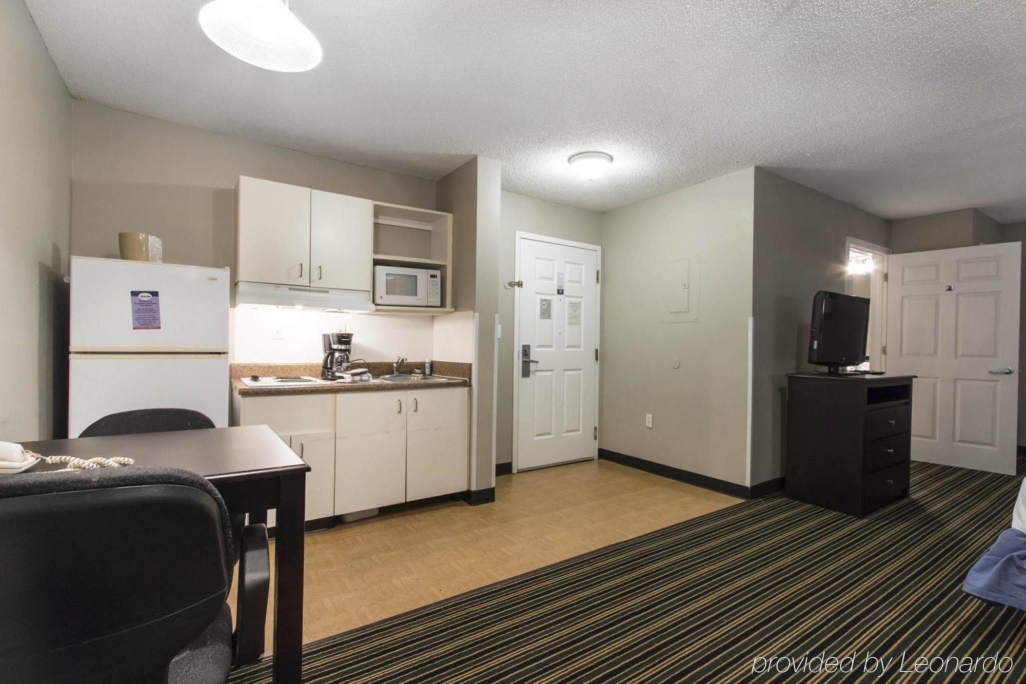 Suburban Extended Stay Hotel Naval Base Area Warrington Exteriör bild